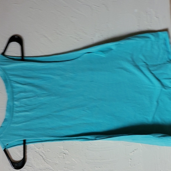 Not Basic Tank - Picture 4 of 4